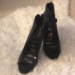 Steve Madden blk heels
